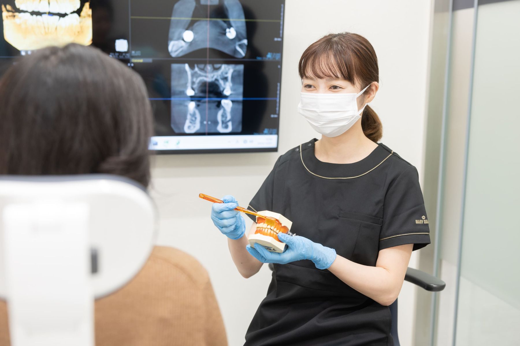 分かりやすい説明と歯の寿命を延ばしていく治療